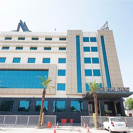 The Palm Court Hotell Ludhiana Exteriör bild