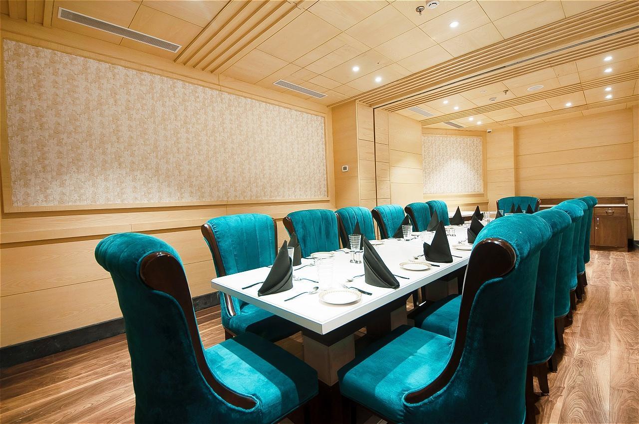 The Palm Court Hotell Ludhiana Exteriör bild